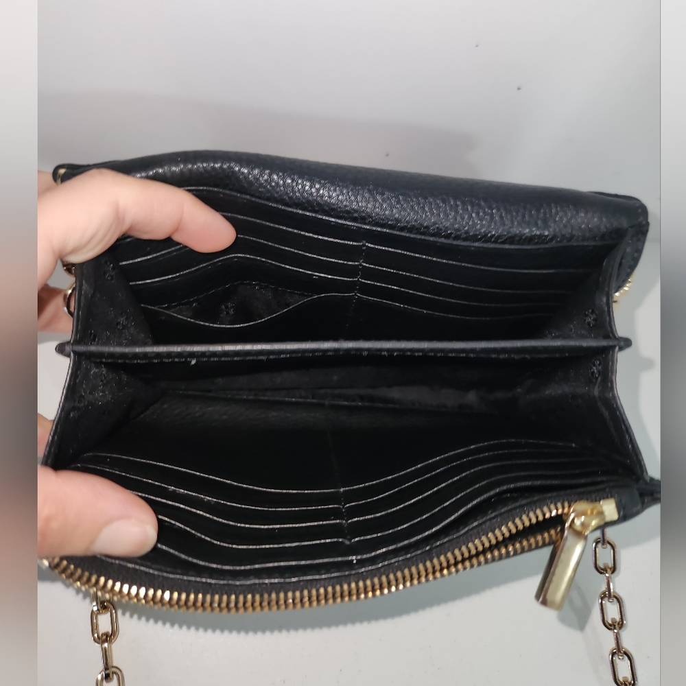 Like New!Tory Burch Black Pebbled Leather Crossbody Bag - Picture 10 of 10